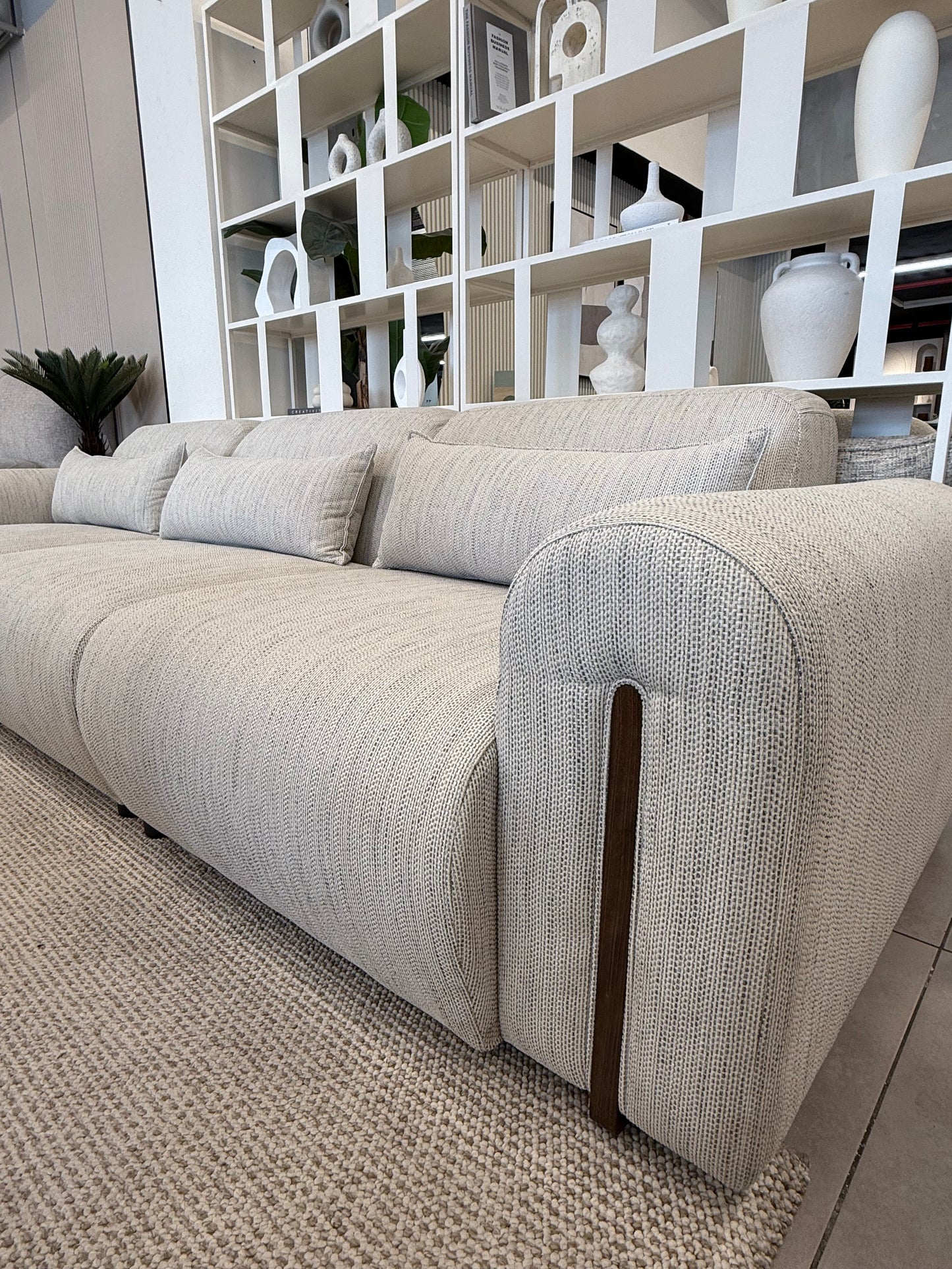 ספת מעצבים ״אינדיאה״