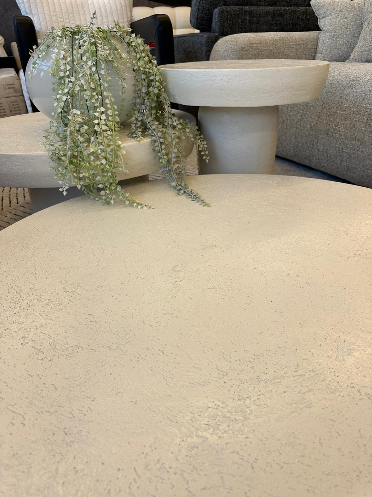 שלישיית שולחנות "סלעים" (דמוי)