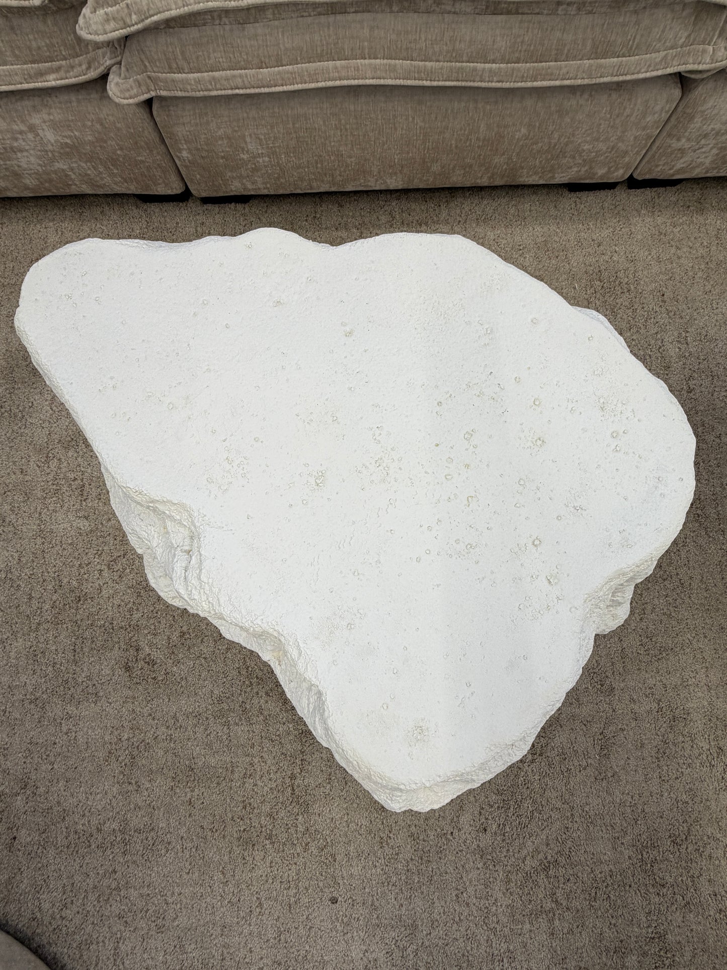 שולחנות סלון ״סלעים״