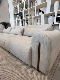 ספת מעצבים ״אינדיאה״