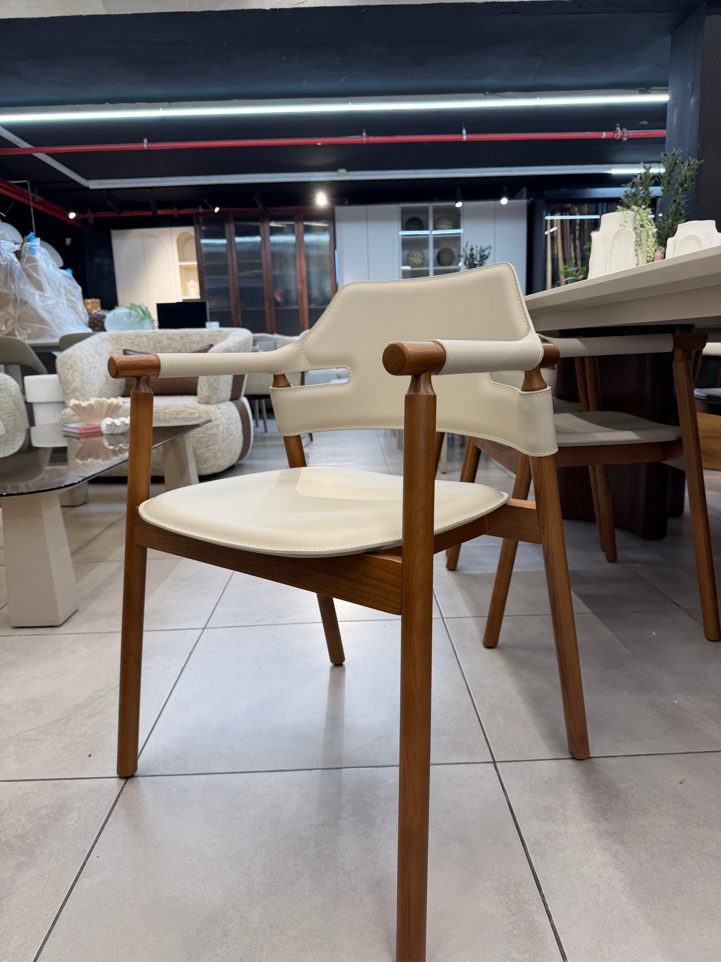 כיסא דגם ״סלינה״