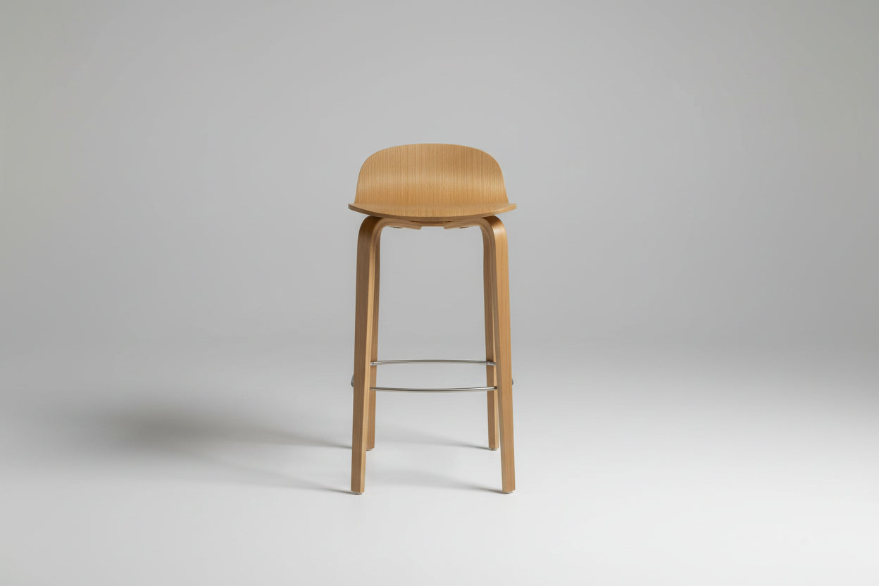 כיסא בר עץ ״בירץ״