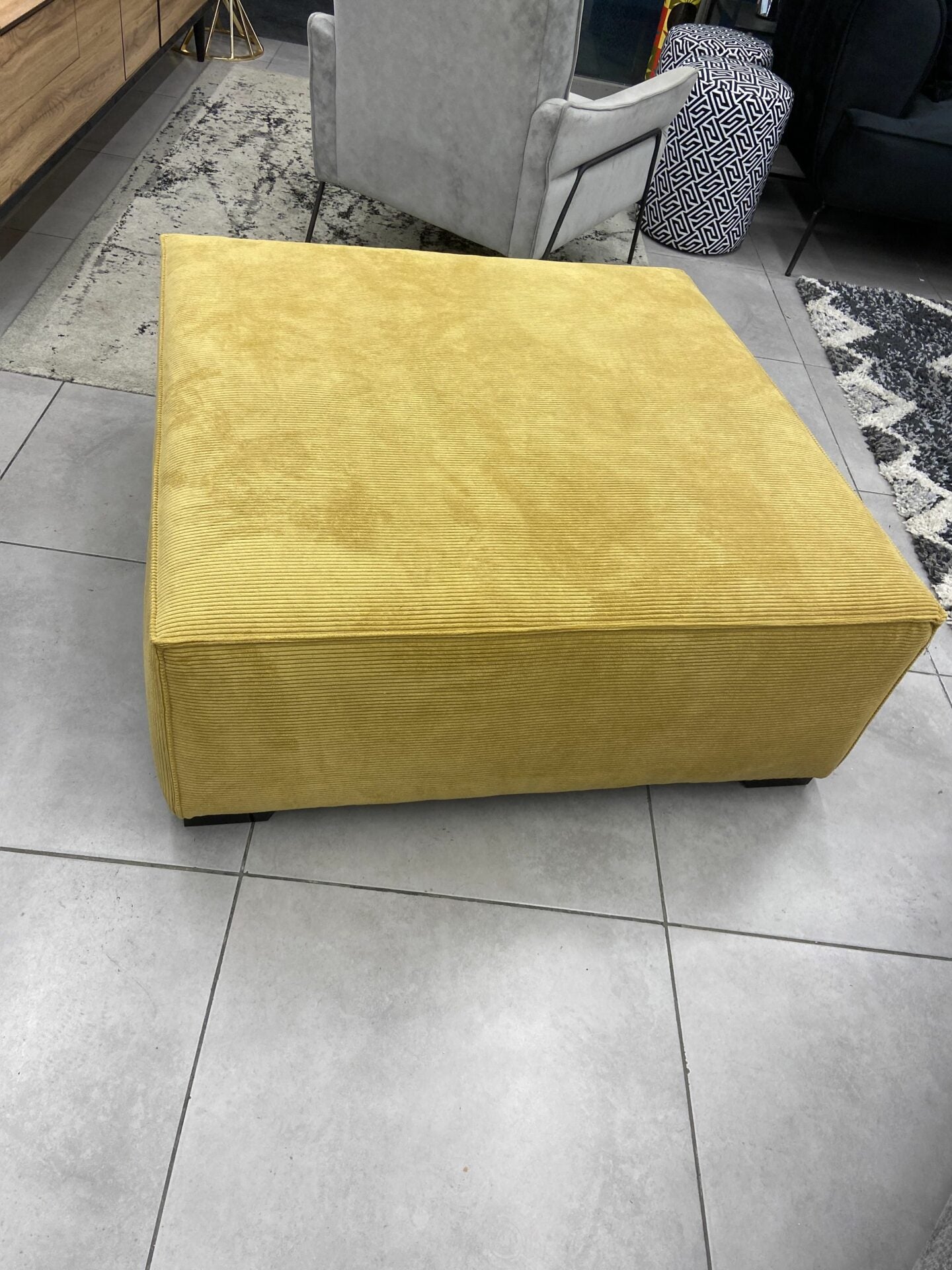 ספת מעצבים ״דאלאס״