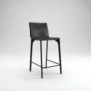 כיסא בר דמוי עור מלא שחור | Use the uploaded product image as the exact product reference.
